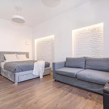 Apartment Welcoming Studio In Historic With Free Parking By Urban Rent
