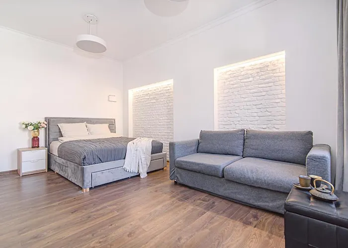 Апартаменты Welcoming Studio In Historic With Free Parking By Urban Rent